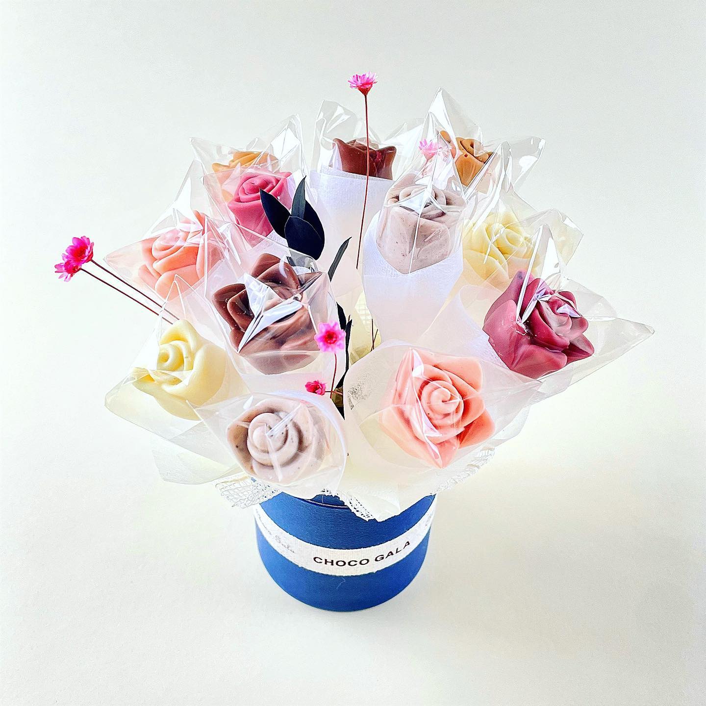 CHOCO GALA - Introducing our Bonny Bouquet 😍 This cute...