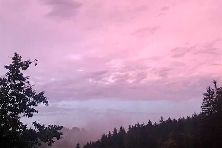 Awesome pink clouds during sunrise... - Severe Weather Europe | Facebook