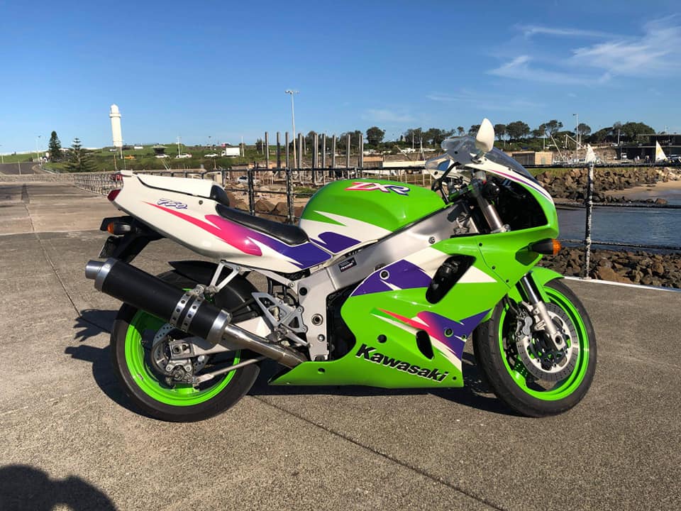 Details coming up! 1995 zx7 sharing for a mate !