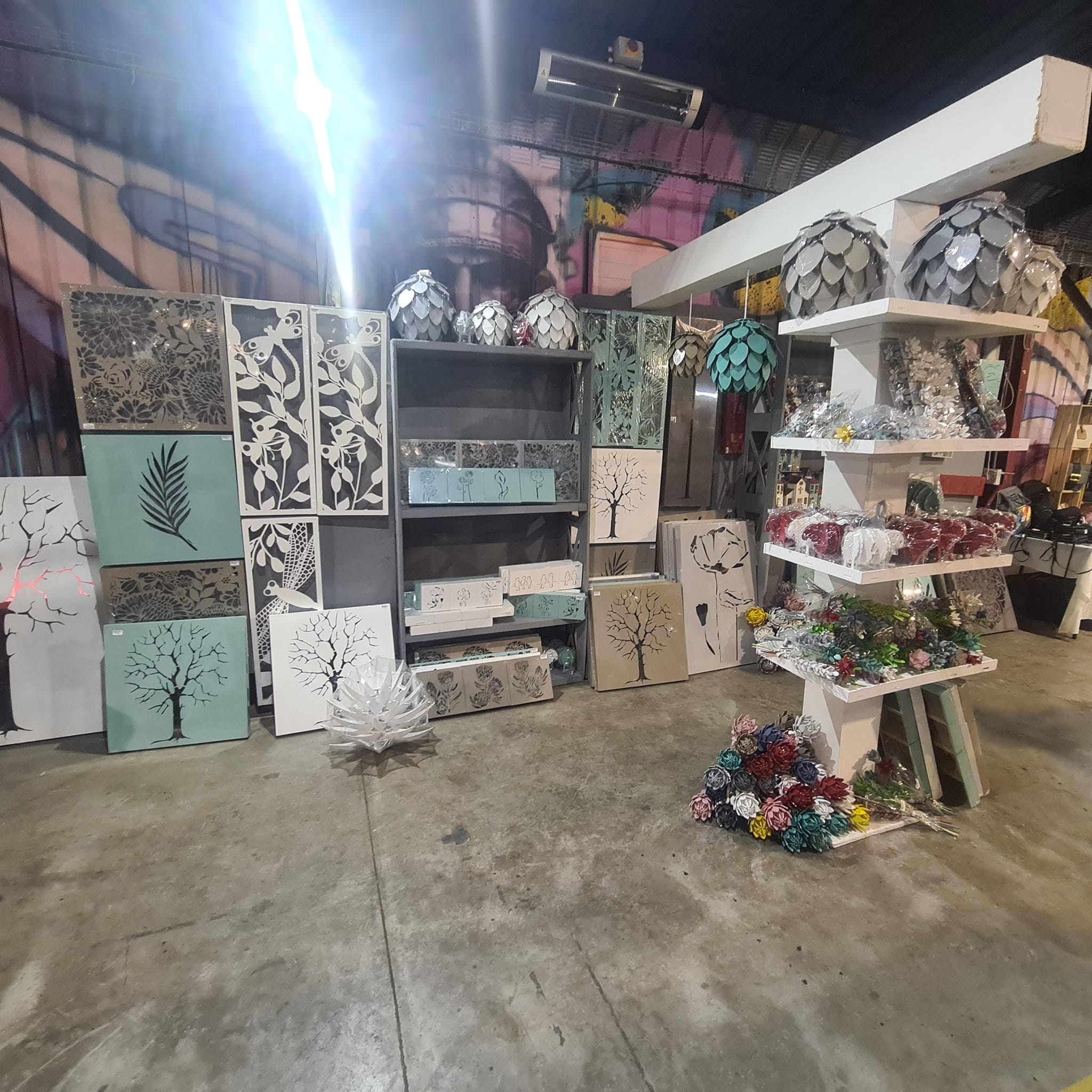 Home & Decor
