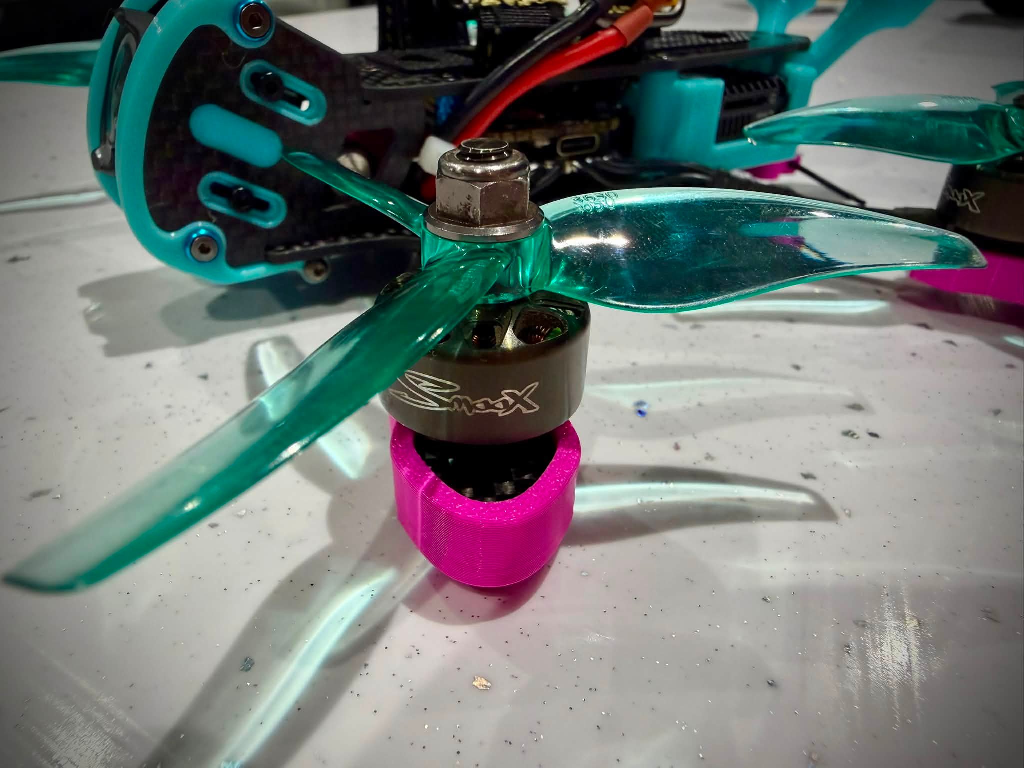 HDZero Gamma AIO drone build with Xnova 1804 motors