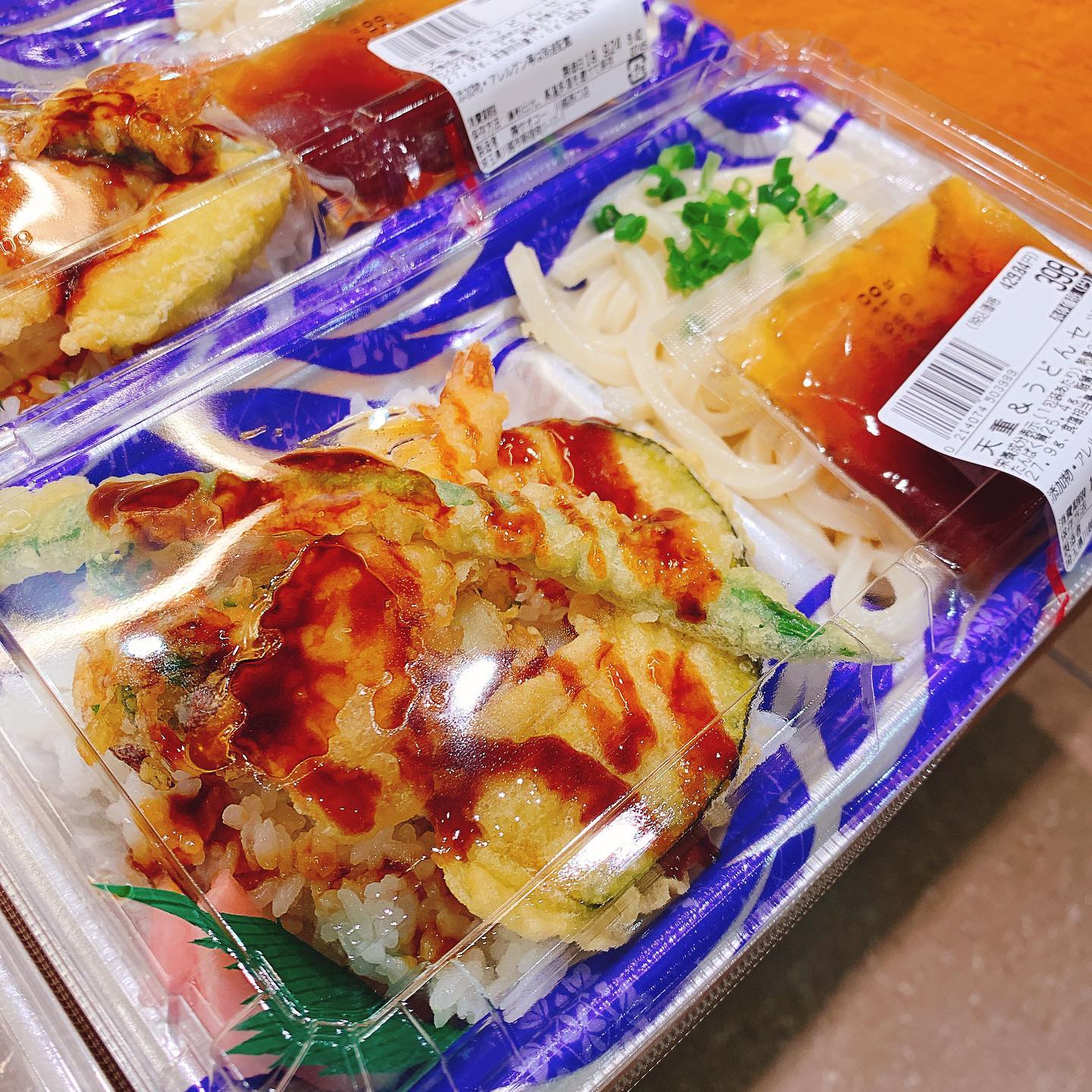 Yaoko 天重＆うどんセット です！！サクサク天重とシコシコうどんの