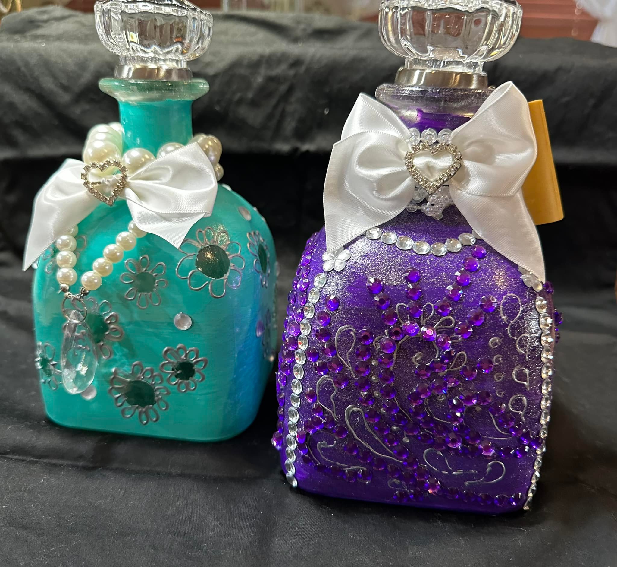 J’s Upcycled WineBottles &Crafts Jbottleart.