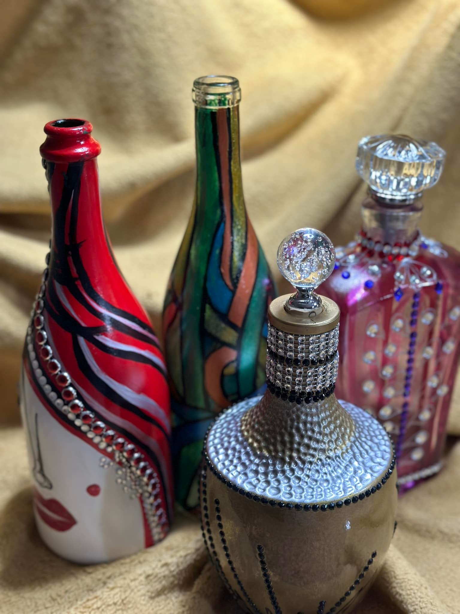 J’s Upcycled WineBottles &Crafts Jbottleart.