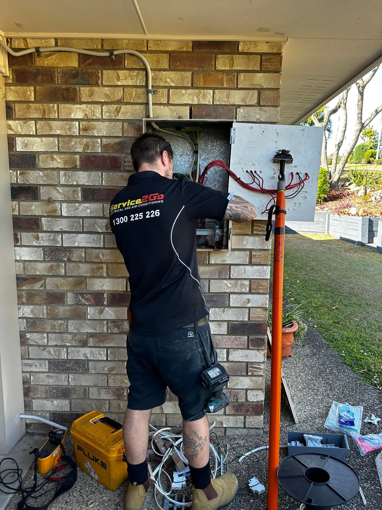 Service2GO - Circuit breakers and residual current devices... | Facebook