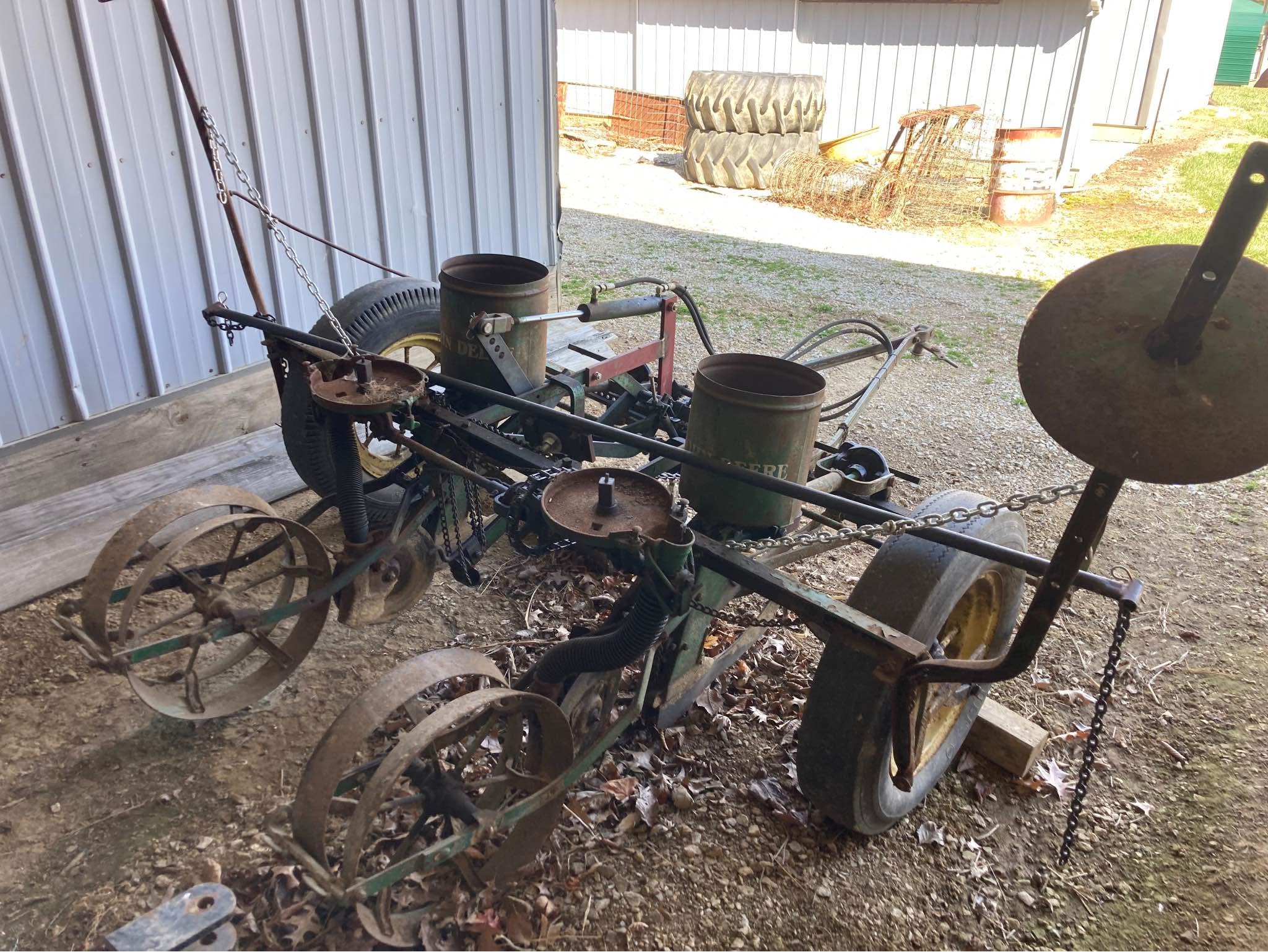 John Deere 290 two row corn planter - Pots & Planters - Ashland, Ohio ...