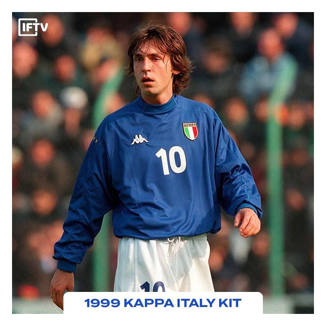 This classic AS Roma Home kit from the mid-1980s was produced by