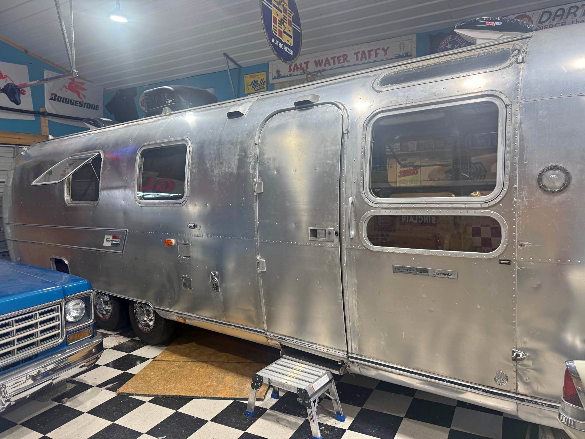 73 Airstream sovereign 31 foot - RVs & Campers - Dandridge, Tennessee ...