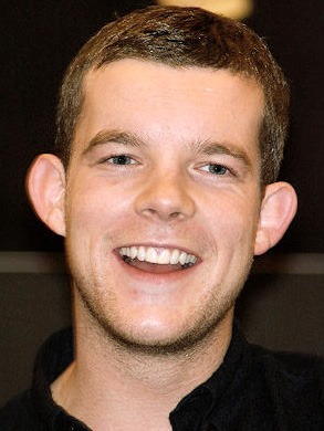 🎭📺🎥🏳️‍🌈 RUSSELL TOVEY, English actor known for playing the roles of ...