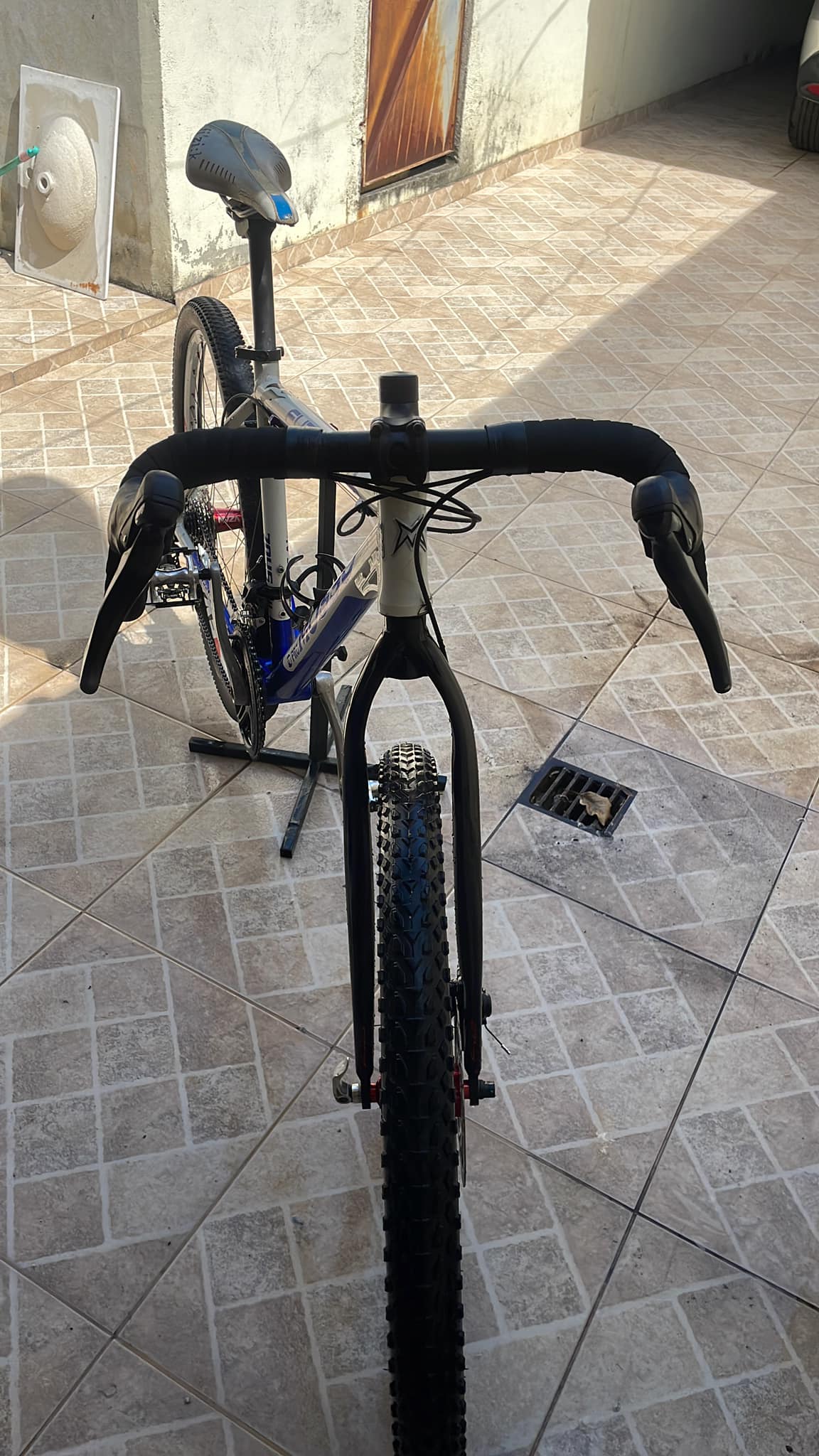 colnago rennrad gelb Bicicletta V4Rs - Tour De France 2024 Farbe:rost-rot 4205 O'neal SL1 STRIKE Integral-MTB-Fahrradhelm