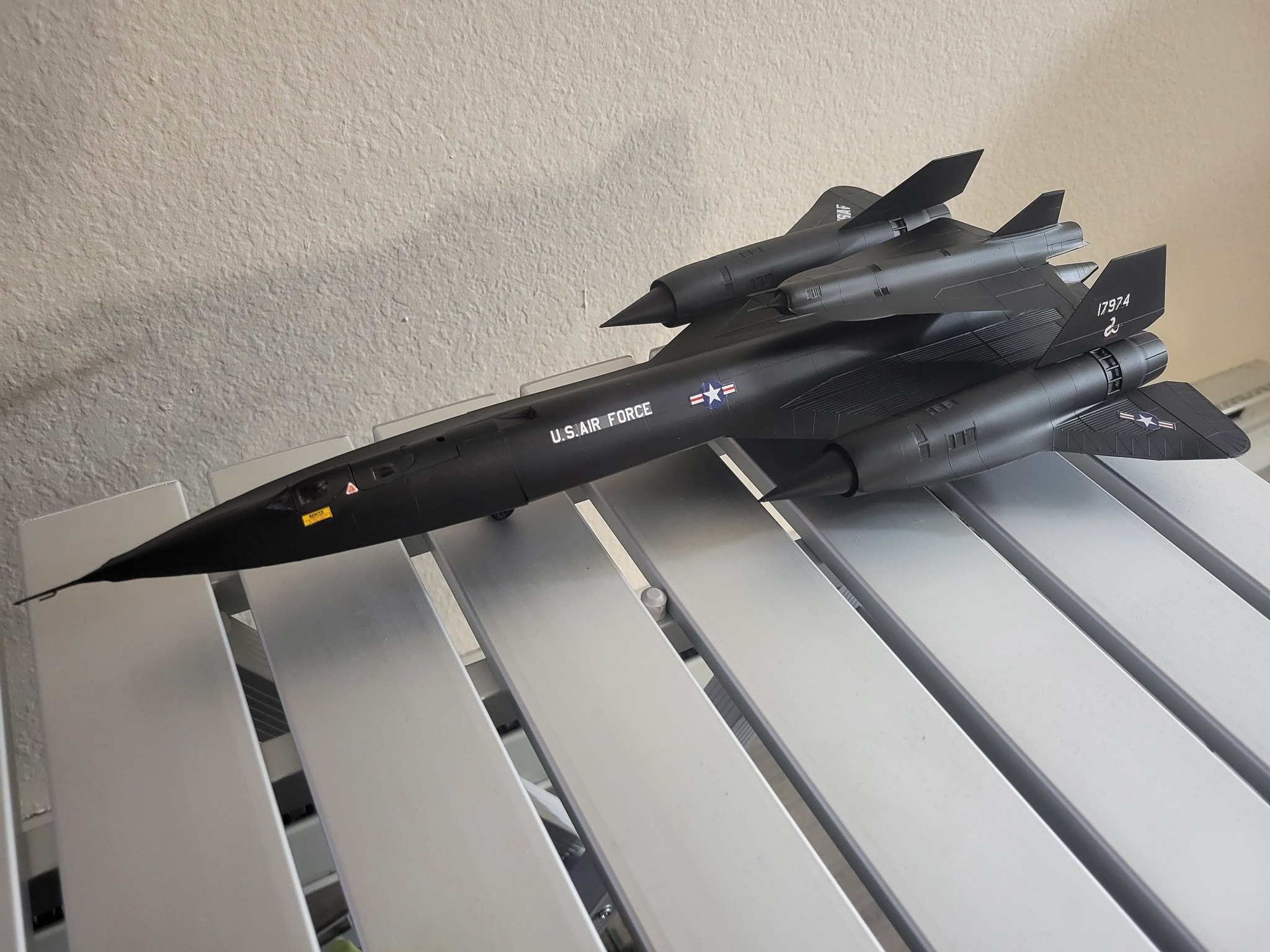 First pics with the two airplanes 1-72 Italeri SR-75
