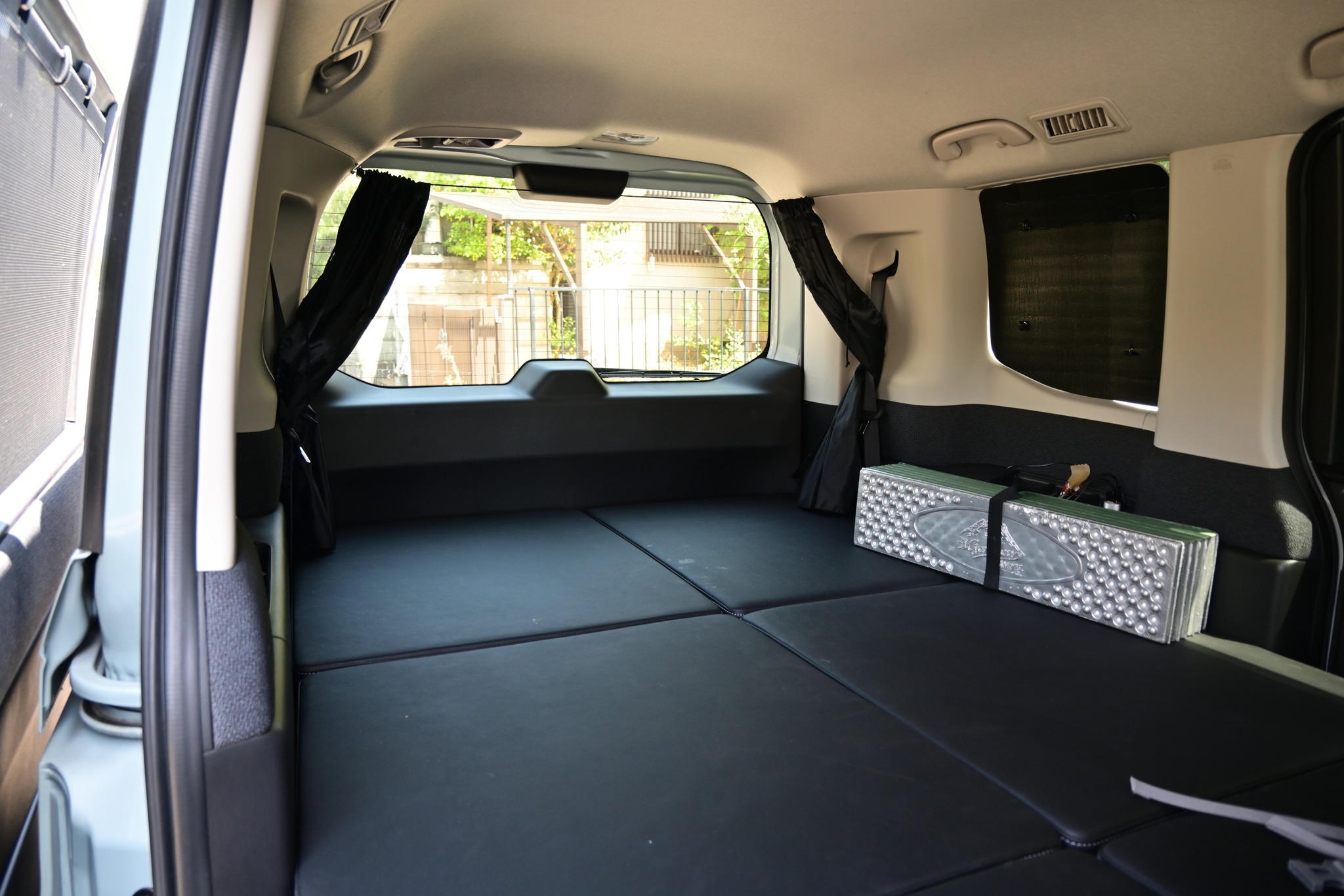 ステップワゴン 車中泊 ベッドキット ステップワゴンの車中泊仕様 