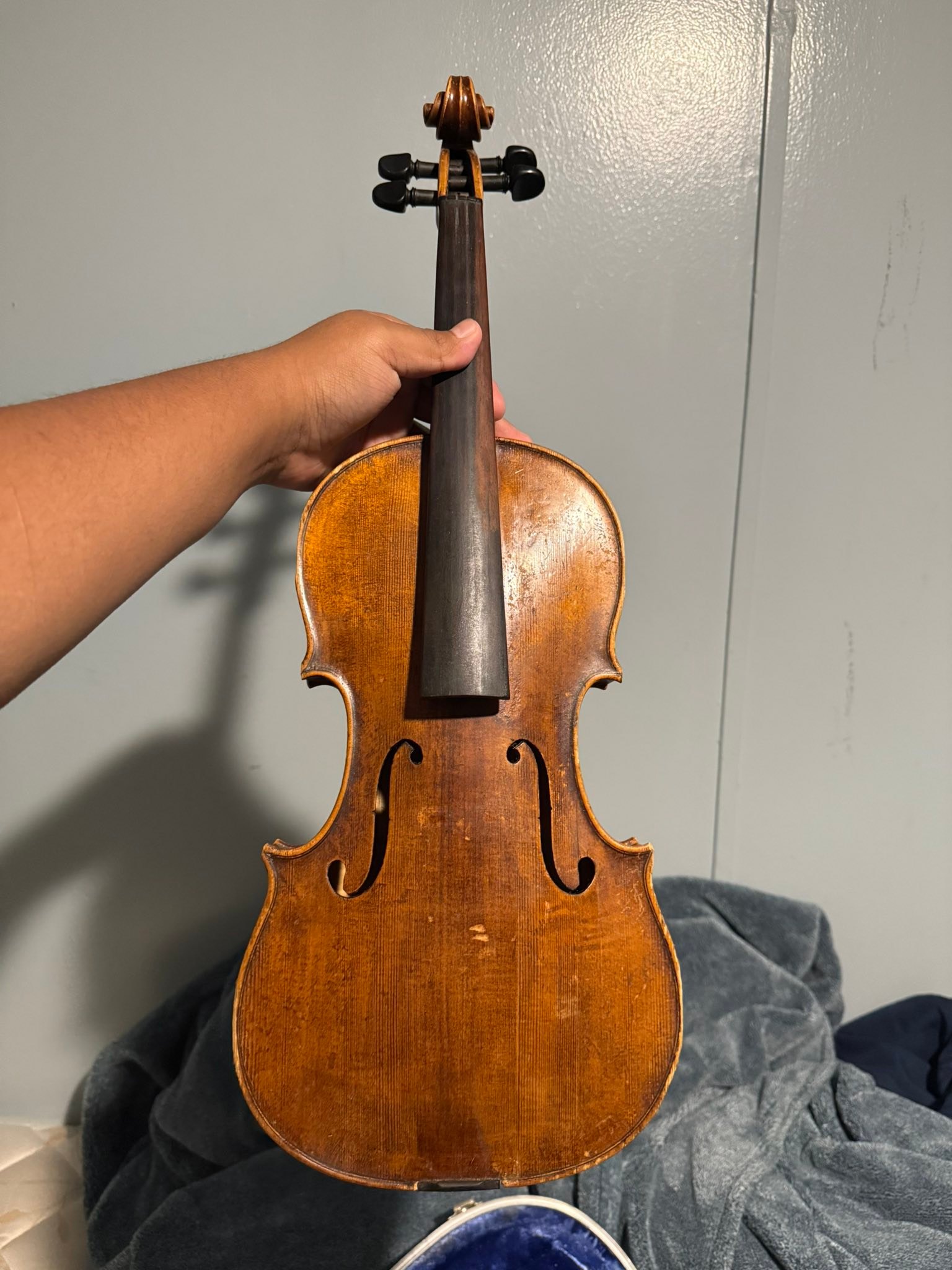 What is the quality and age of a John Juzek violin?