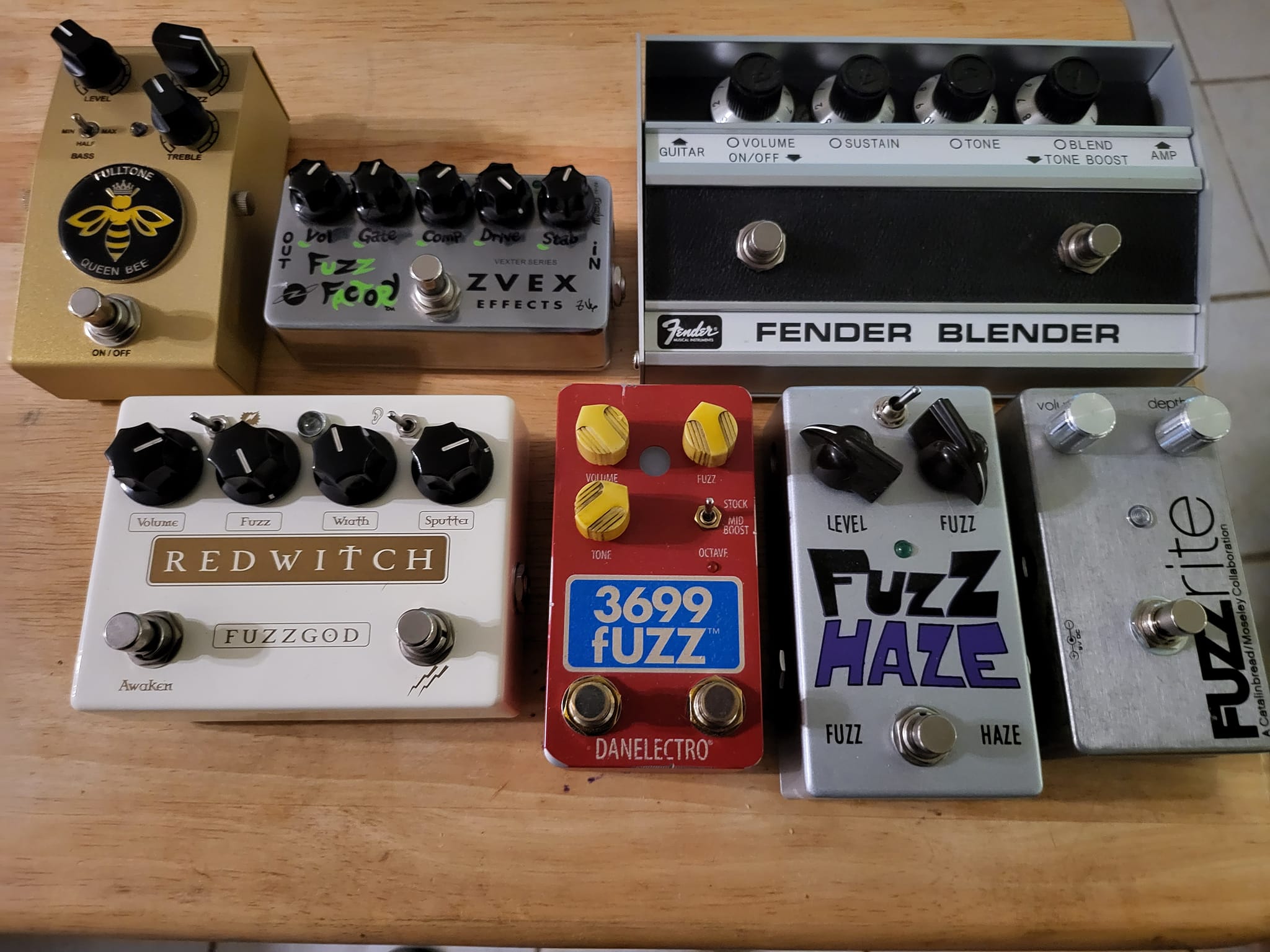 My favorite pedal. Demonfx FUZZ WORKS 7