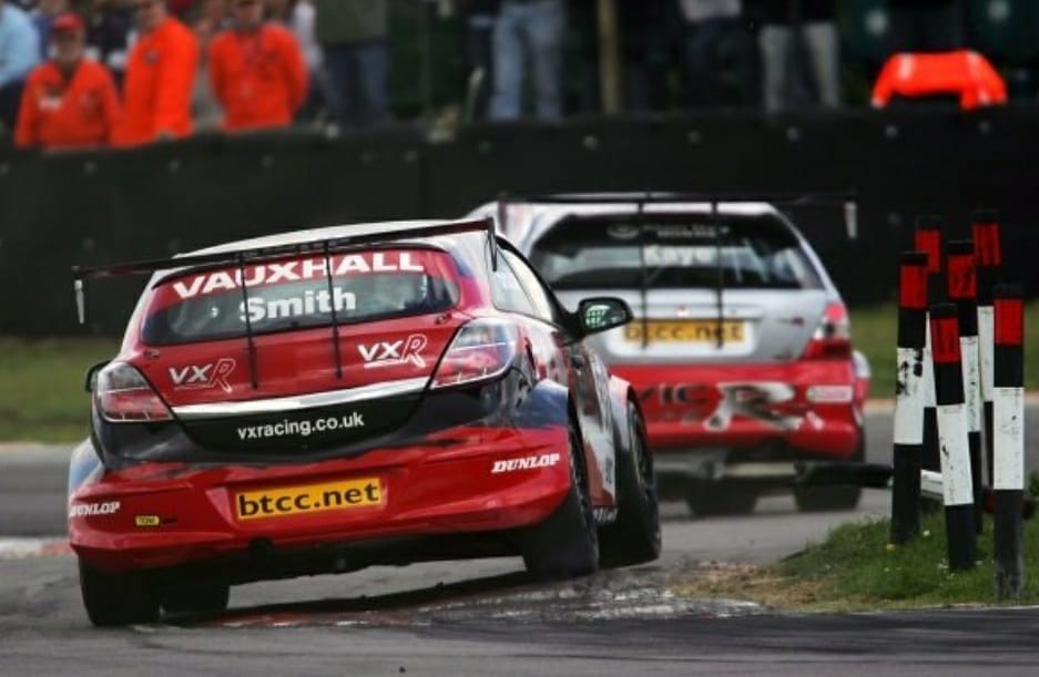 Gavin Smith - Triple Eight Race... - Touring Car Universe