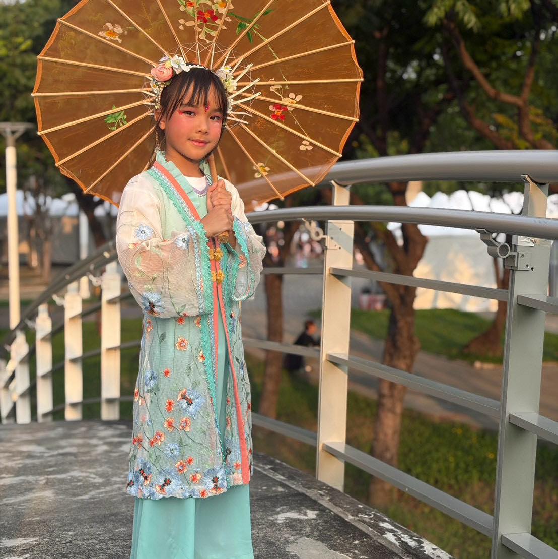 林真真 - #預購PP0716結單 編號B13487 時尚小方包女高級感斜挎包 💰一個215元... | Facebook