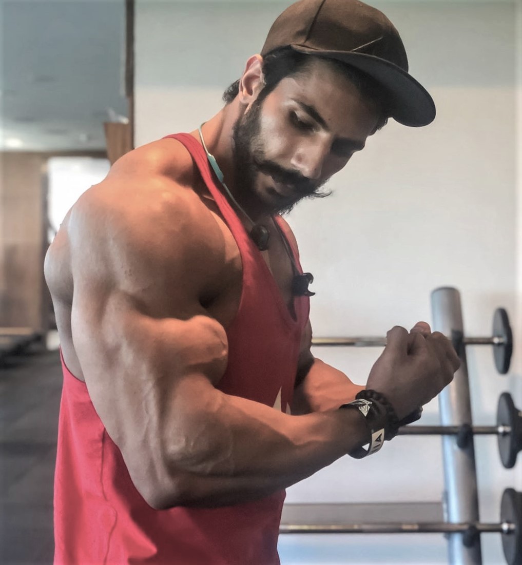 Musclemania - At 5'10