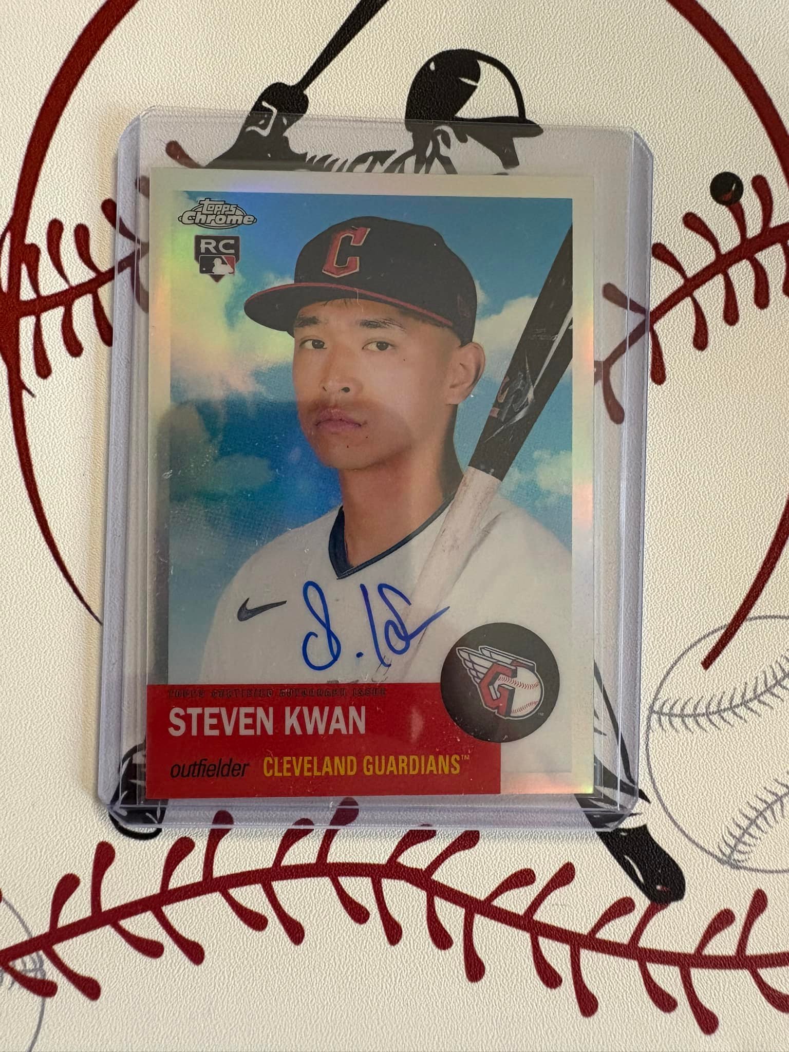One box of Topps chrome platinum 2022 Steven Kwan rookie refractor 