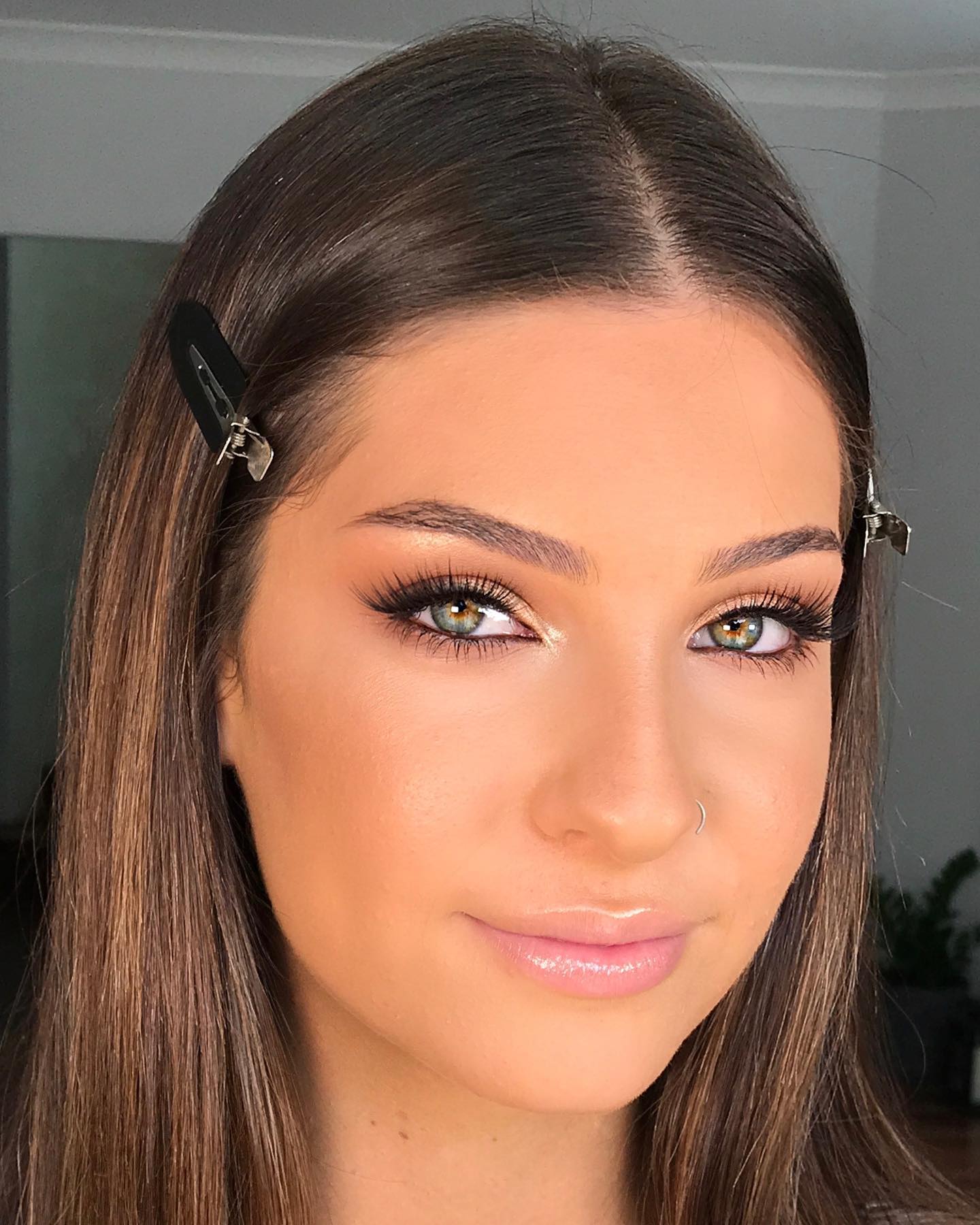 Makeup by Alex Perrin - Home