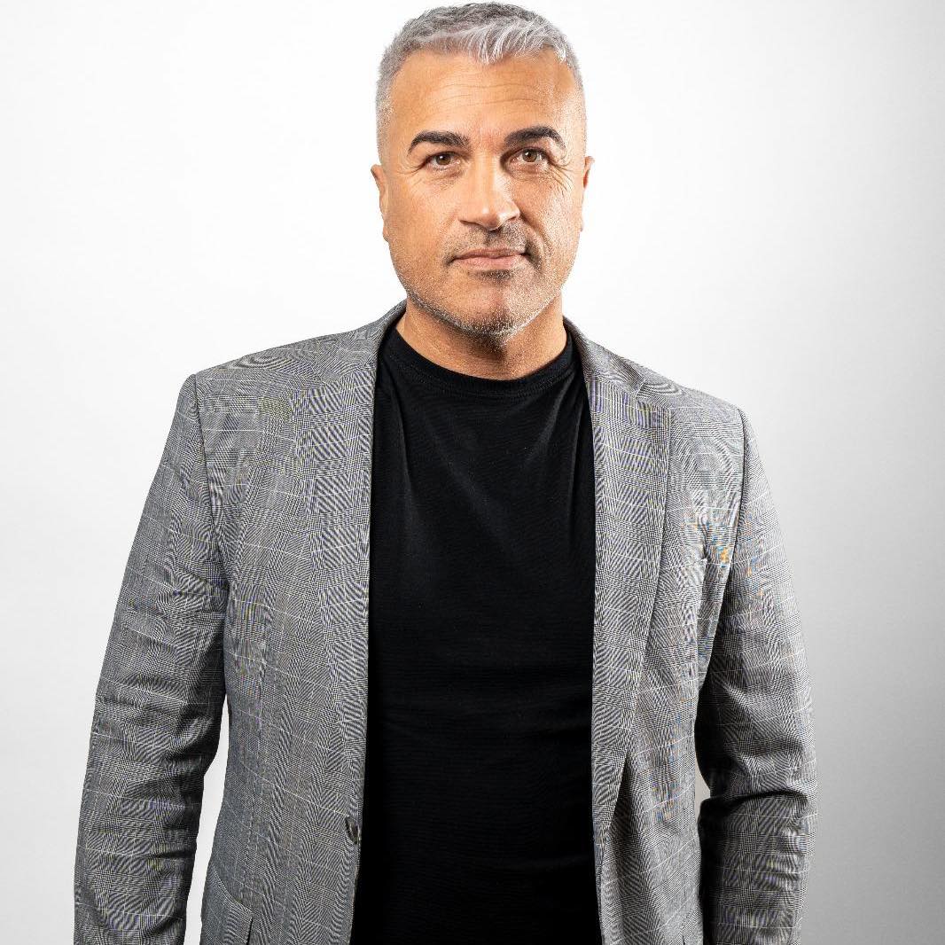 Ecevit Emre