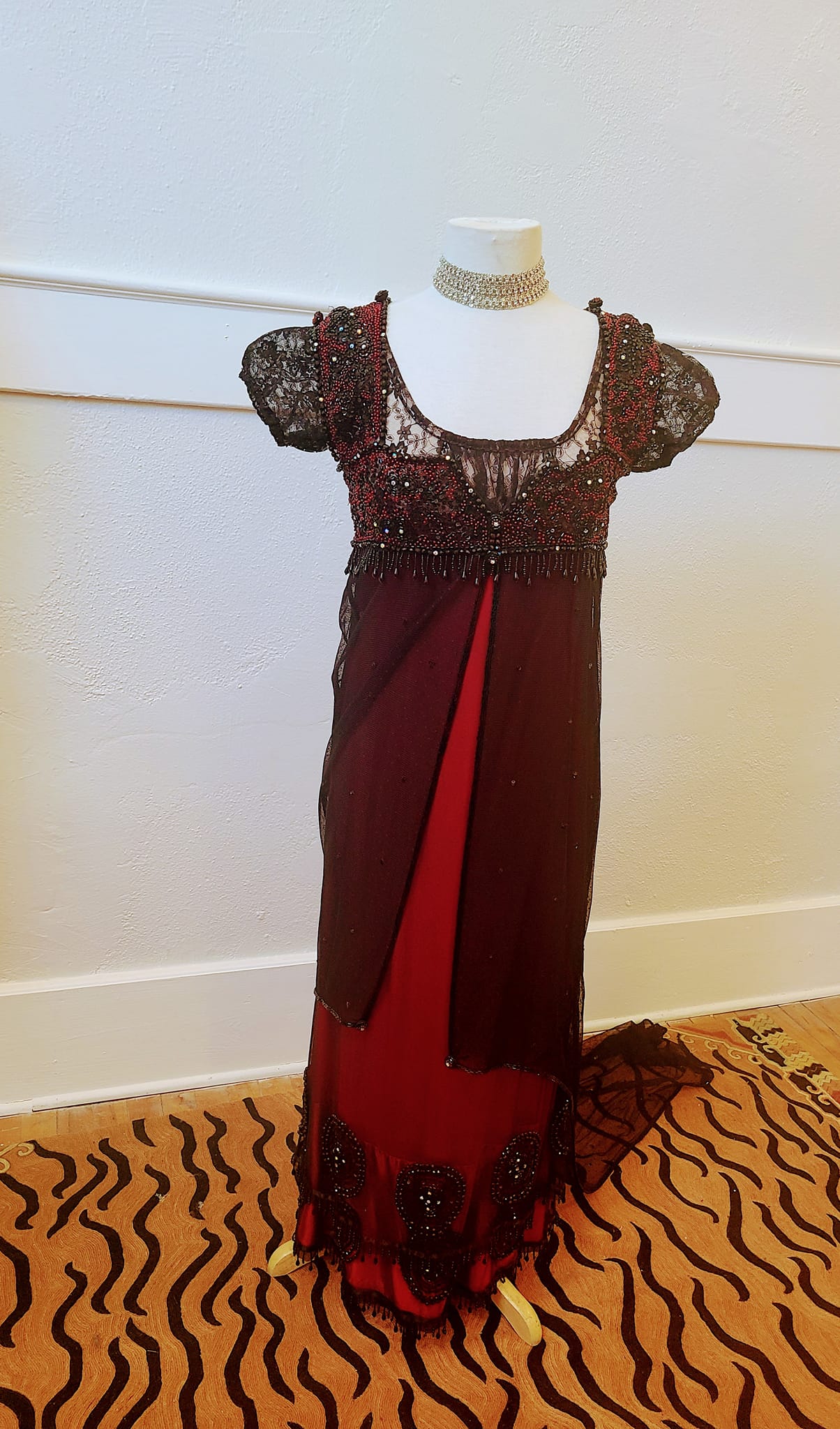 open lace back dress Amazon.com: Titanic Rose Dewitt Bukater Cosplay Red Lace Mess Dress  (X-Small) : Clothing, Shoes & Jewelry