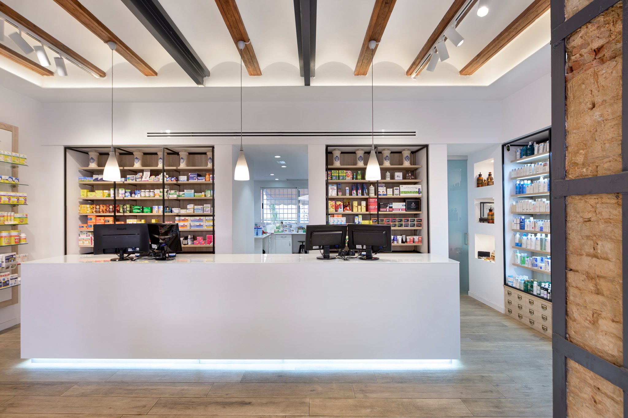 Inside Pharmacy - La importancia del mostrador de farmacia...