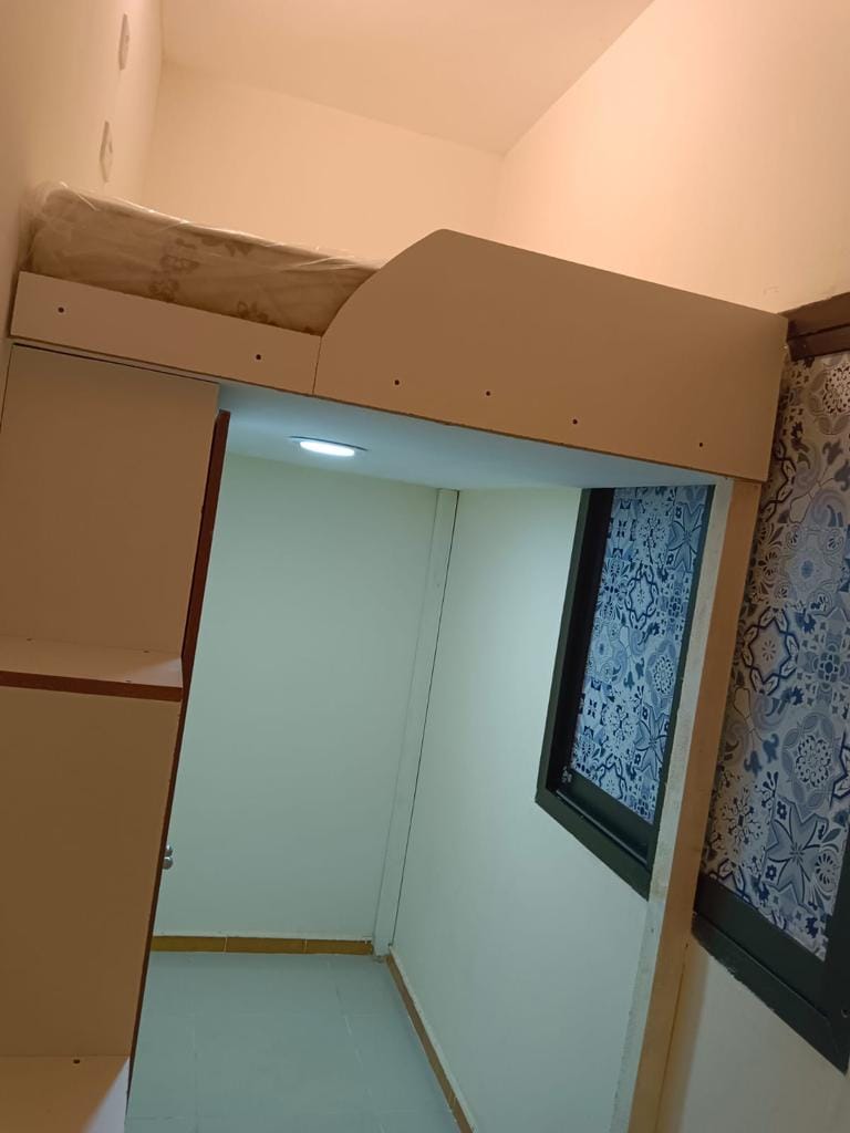 Rigga/Muraqqabad- Partition for Rent