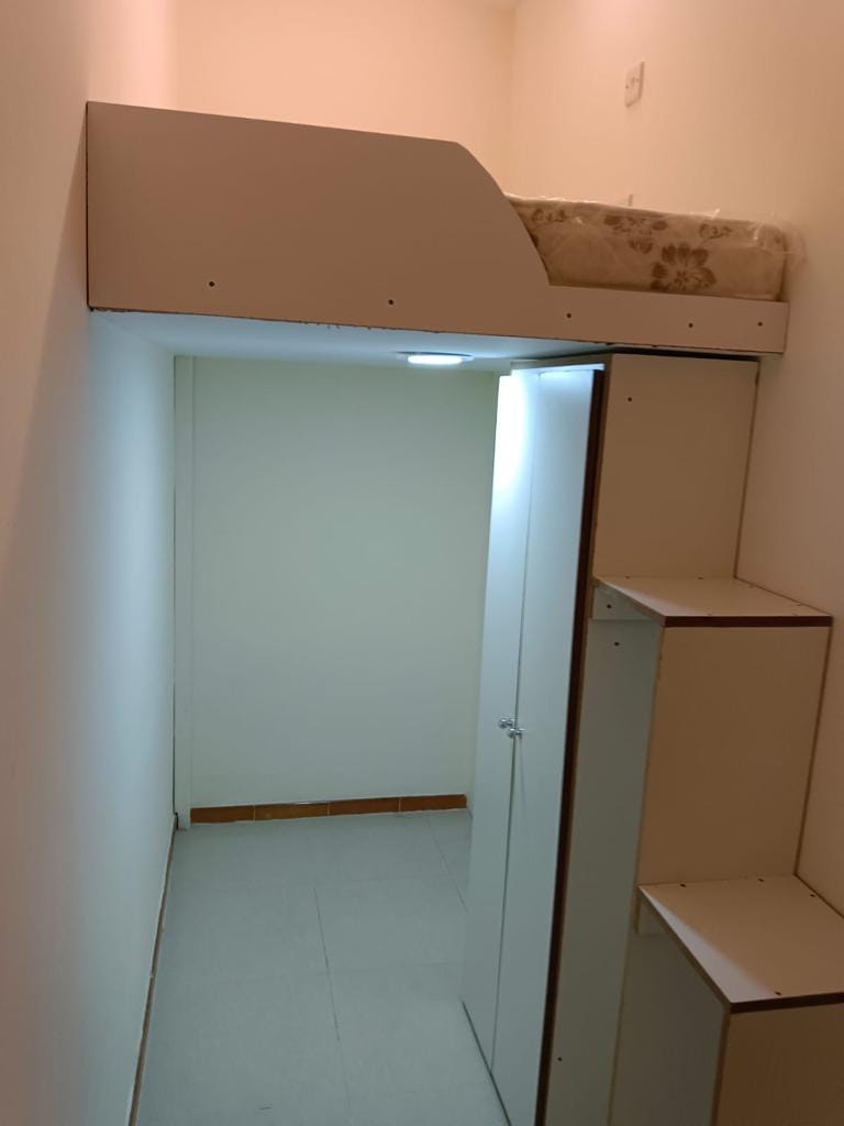 Rigga/Muraqqabad- Partition for Rent