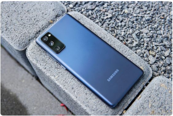 Km Kenya Electronics Kmkenyaelectronics Trustedonlineshop Samsung Galaxys Fe 128gb Storage Space Colour Navy Blue Black Price 50 000 Facebook