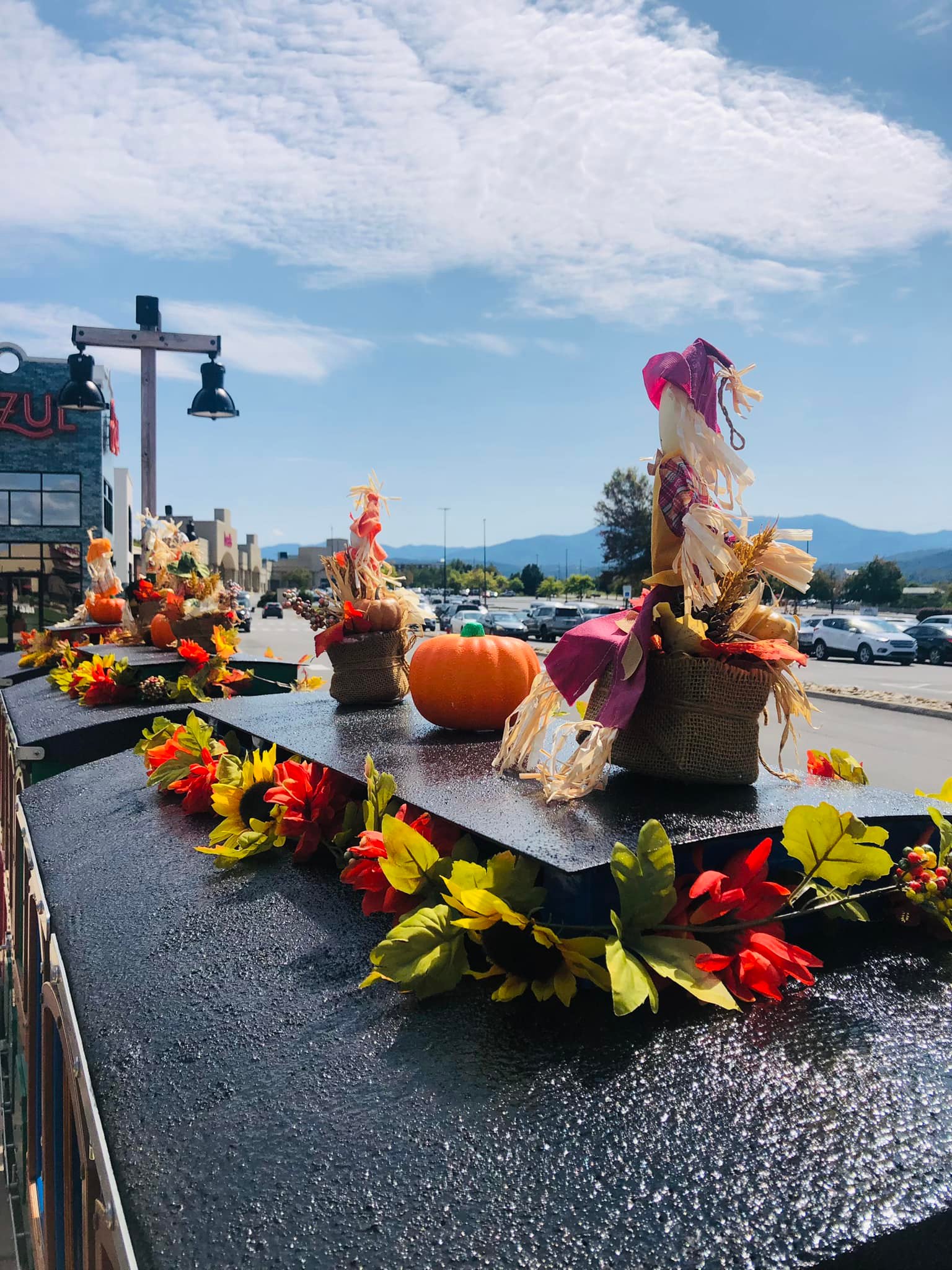 The Pearl Express trains in Pigeon Forge,Tennessee 2655 Teaster ln ...