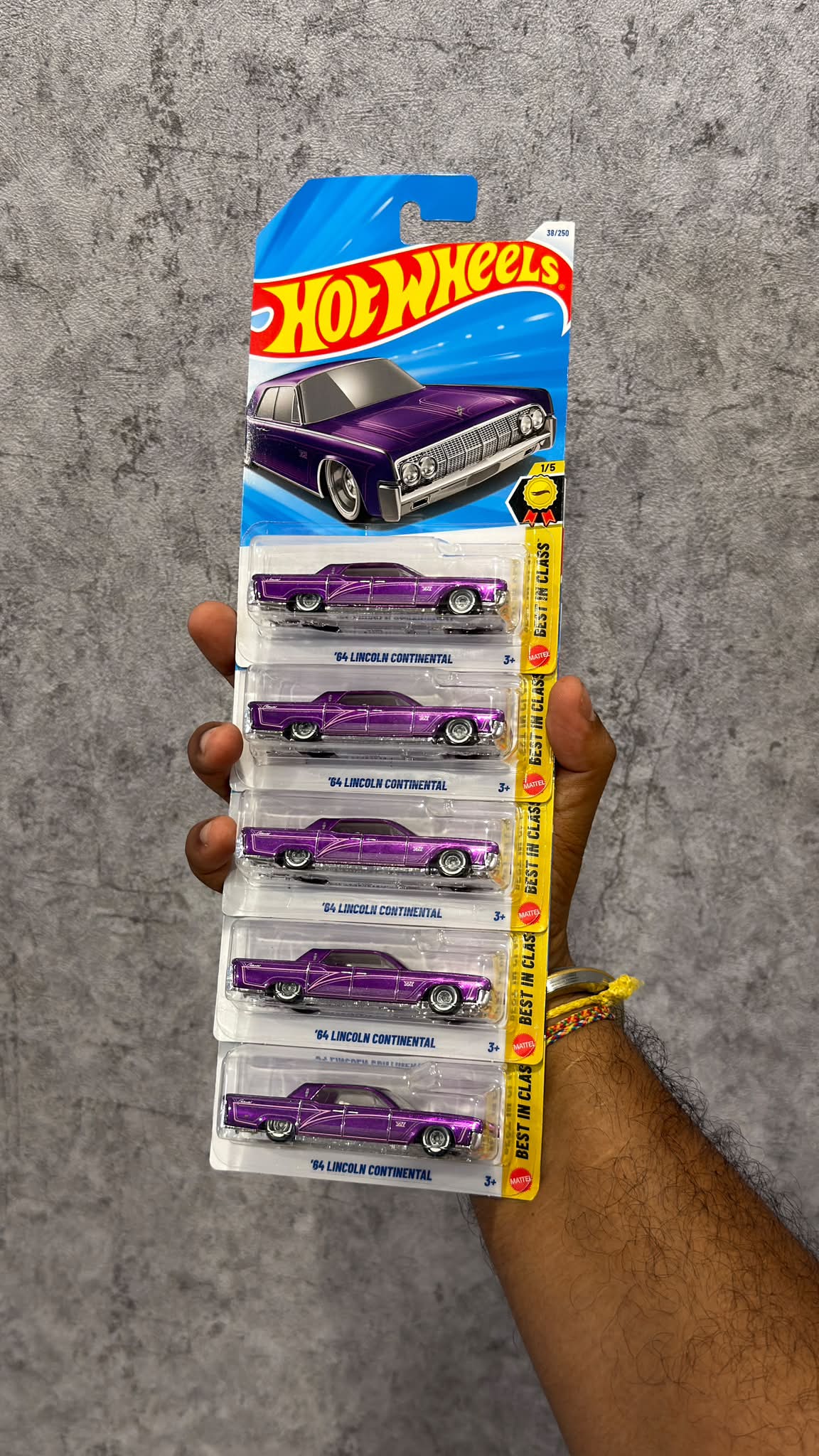 Treasure hunt from 2025. 50MM 50MMF/191006 9 1009 150539 :O-WHeeLS