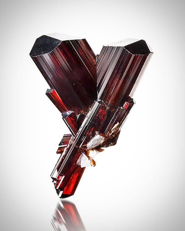 Rutile (TiO2) Tormiq Valley, Shigar,... - Fine Art Minerals