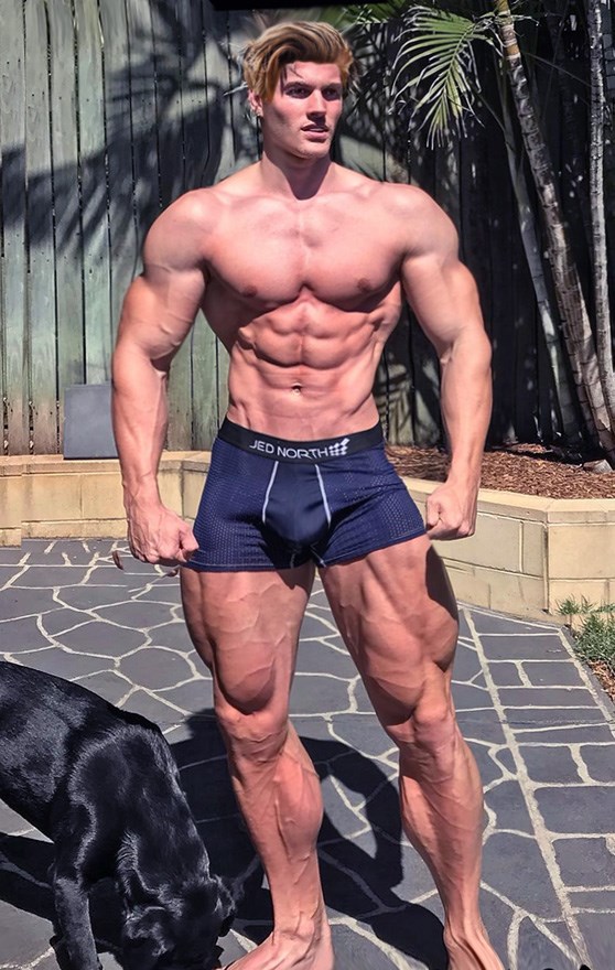 tall-handsome-muscle-men-built-by-tallsteve