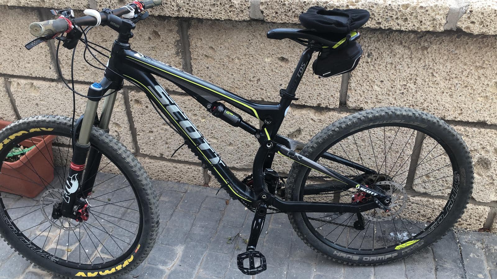 Scott Genius 740 full suspension bike for sale