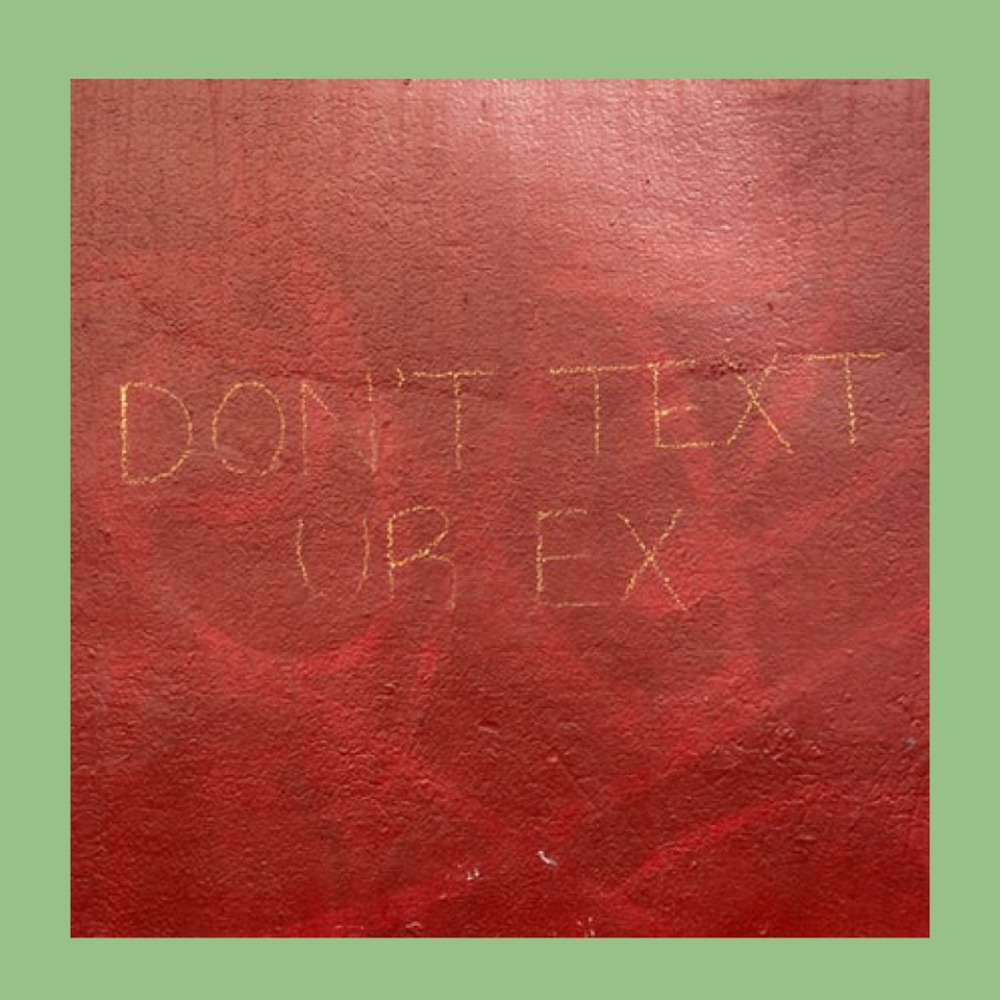 Glitzmediaco Don T Text Your Ex Even In Your Dream Ehem Siapa Nih Yang Masih Suka Mimpi Soal Mantan Apalagi Di Mimpi Itu Kamu Balikan Sama Si Dia Percayalah Mimpi Balikan Sama