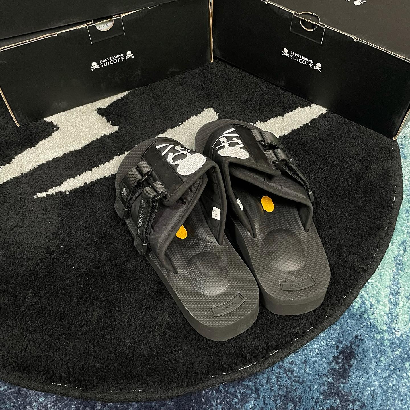 MASTERMIND JAPAN x SUICOKE SANDALS 21SS 銀色刺繡現貨US9/10