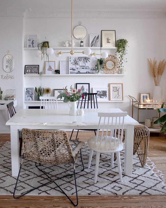 Ein Esszimmer für echte Boho-Fans 🌠 👉 westwing.me/rowico-stuehle Die Stühle und den Boho-Stil könnt Ihr bei uns ganz einfach im SALE nachshoppen! Bohostyleliving