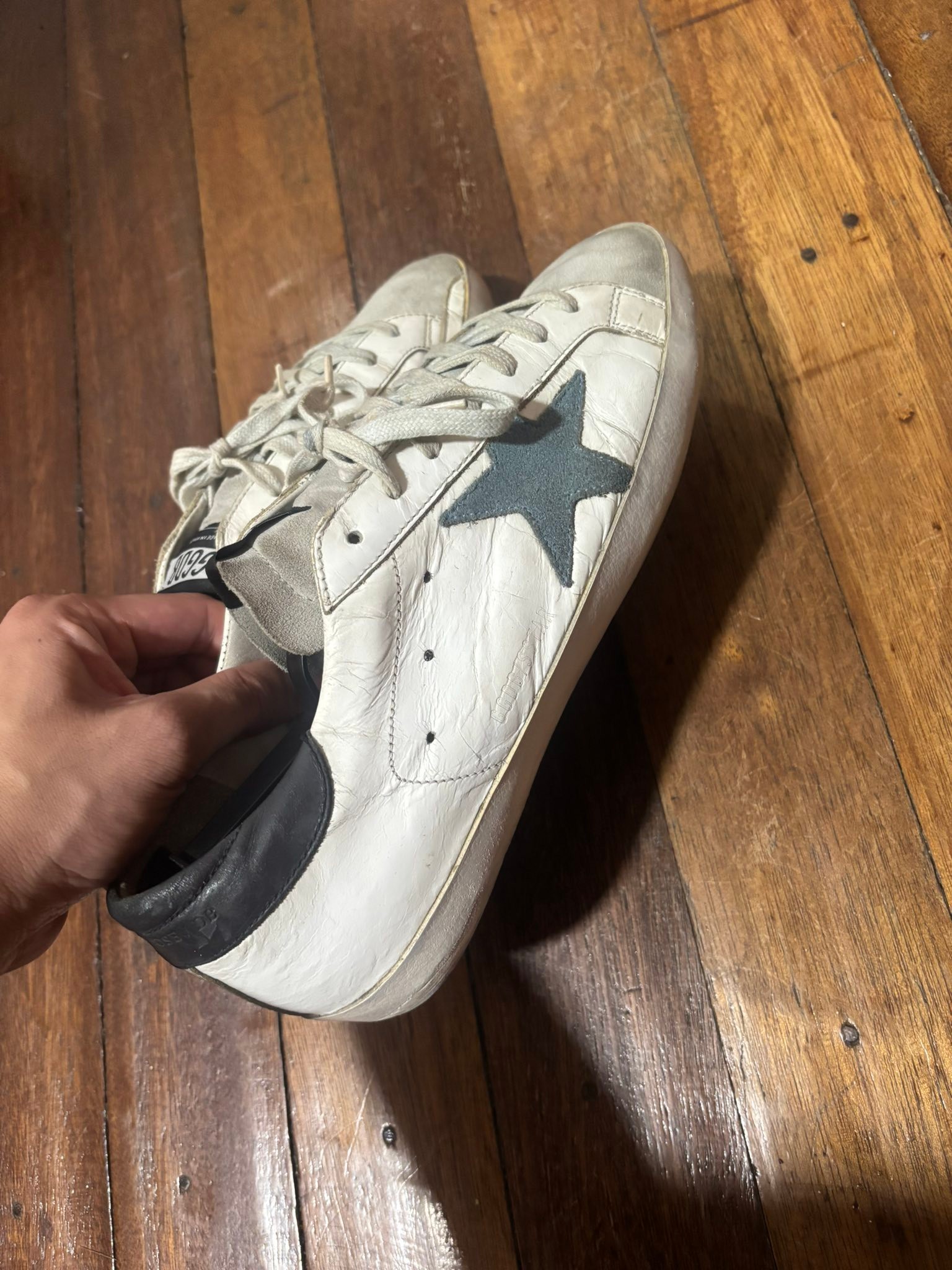 Selling Golden Goose Superstar 42