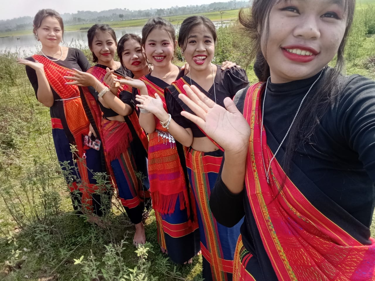The Talop - পৃথিবীর প্রতিটি জনগোষ্ঠীর রয়েছে আলাদা আলাদা নিজস্ব ...