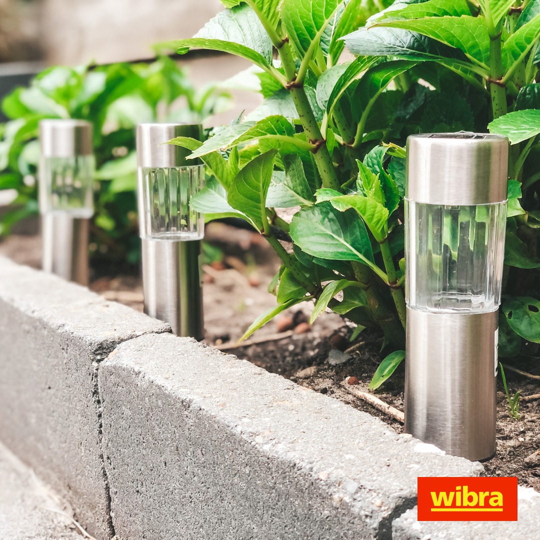 De perfecte verlichting voor je tuin of balkon! Solar lampjes 💡 4.5 x 15 cm 6 stuks € 9.99. Een solar lamp is een lamp die zich oplaadt met zonlicht, met de