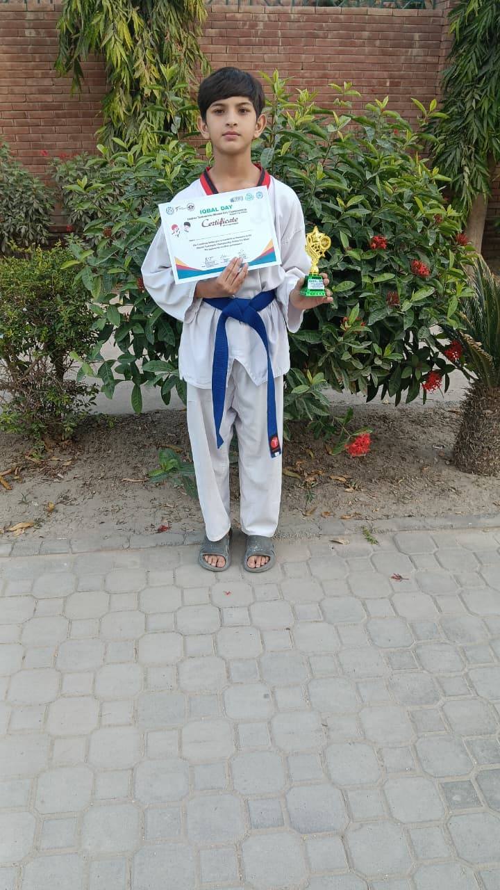 Dr-Riaz Haque