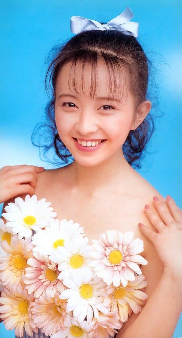 早見優ちゃん9枚目シングル 誘惑光線·クラッ!(1984)。