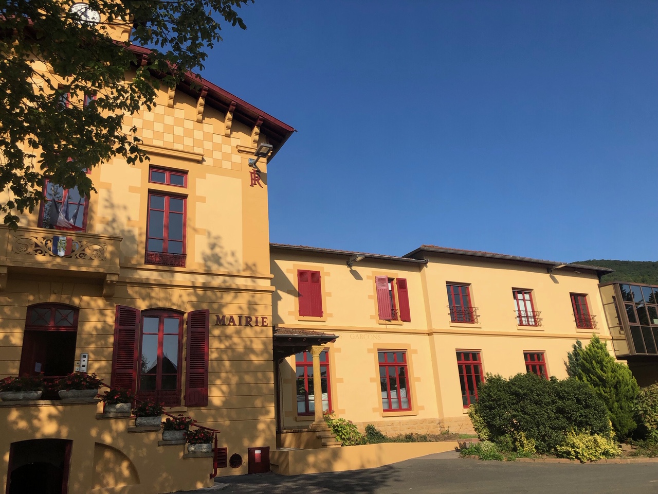 Ehpad Saint Raphael Couzon Au Mont D or