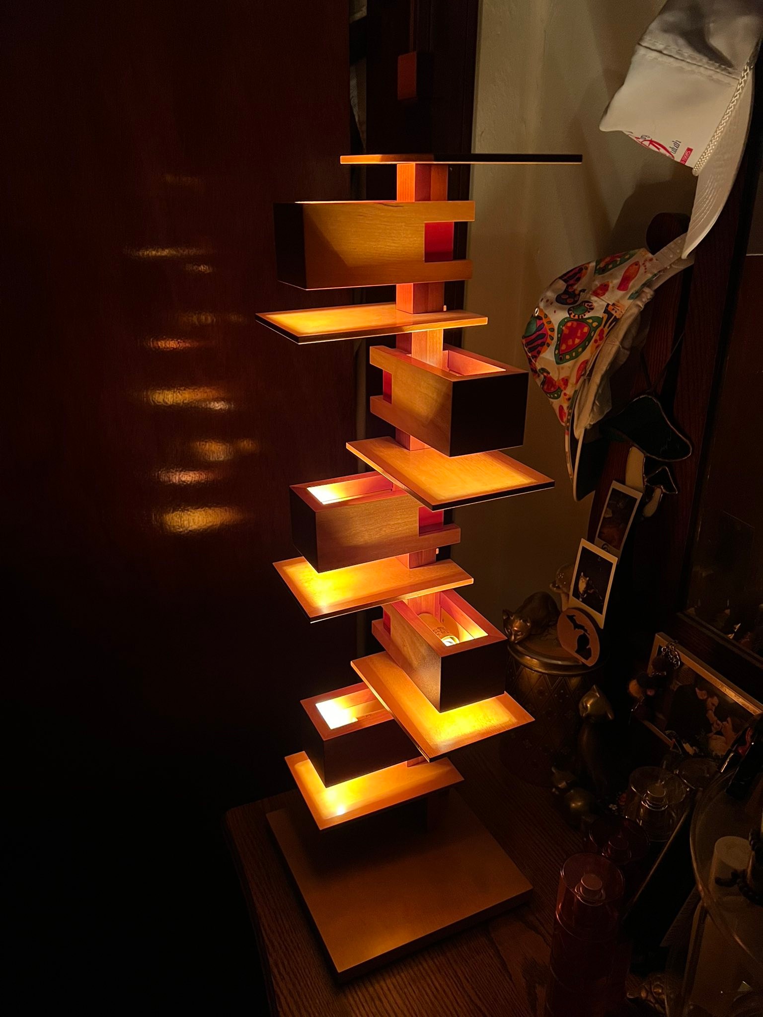 What is the authenticity and value of this Frank Lloyd Wright lamp?