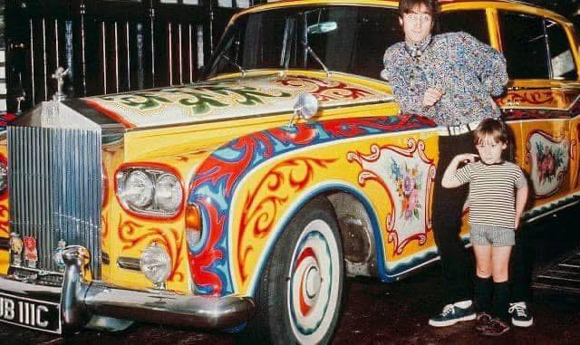 1965 Rolls Royce Phantom V model by True Scale