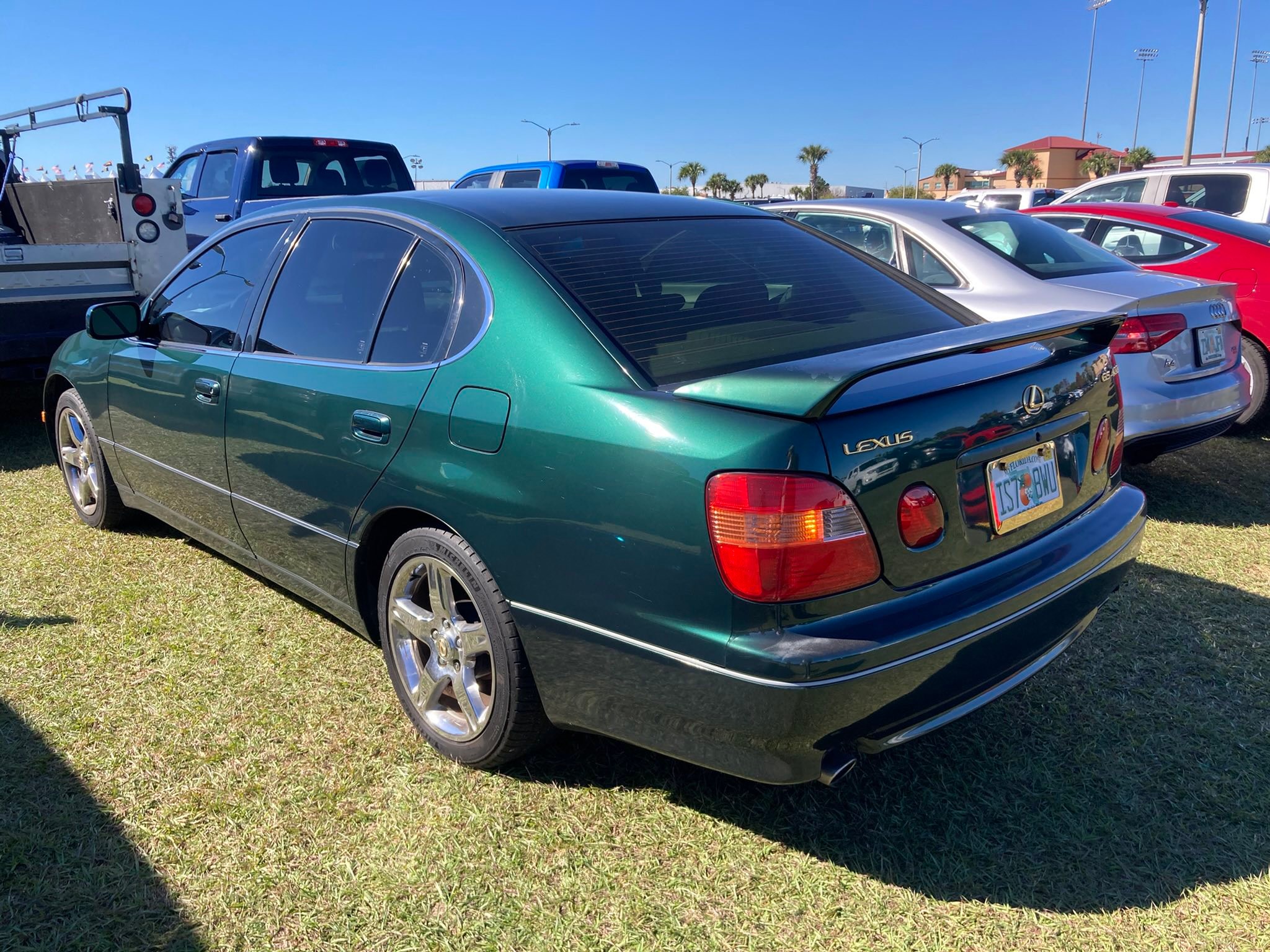 Looking for unmodified Imperial Jade Mica GS400 with OEM wing and