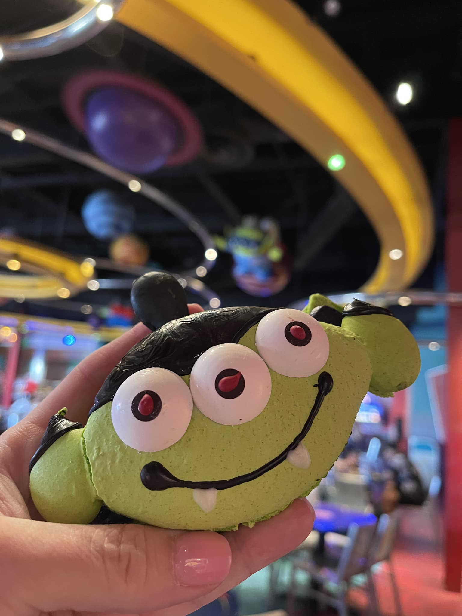 crew disney サドル グリップセット The Skyway Straw Clip from Alien Pizza Planet in Disneyland $7.99