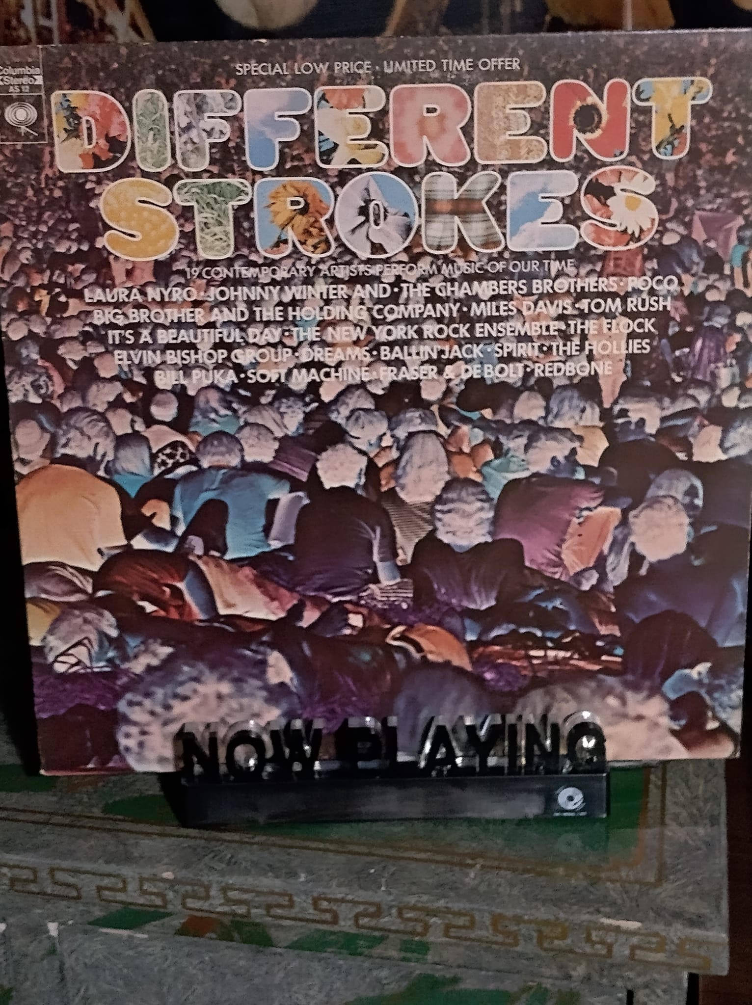 The Nite-Liters' Different Strokes LP review