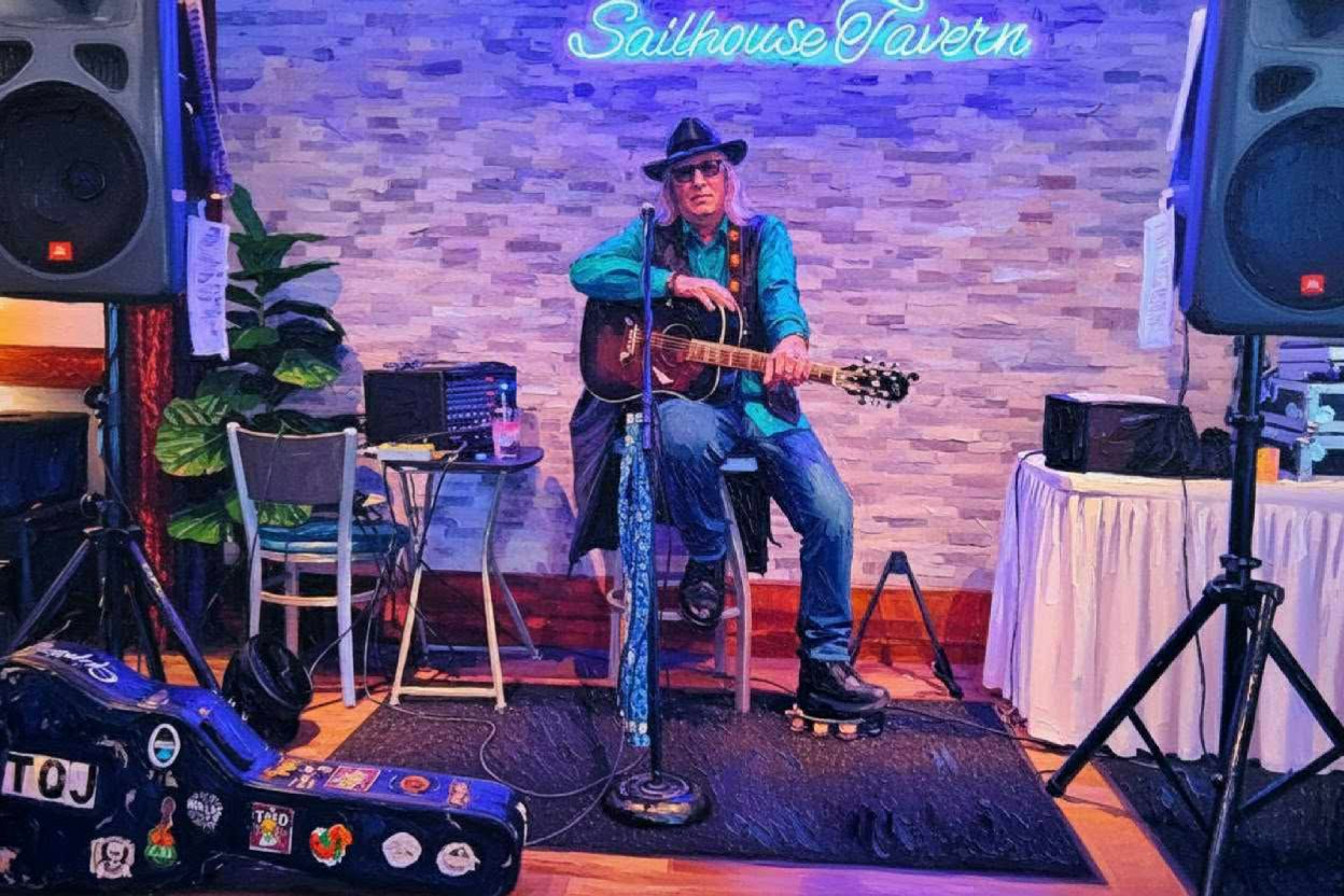 Live music at Sail House Tavern in Fairhaven, MA
