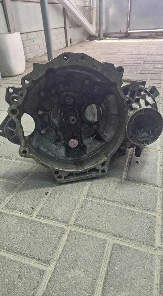 VW / AUDI O2J GEARBOX - Car Lighting - Cape Town, Western Cape ...